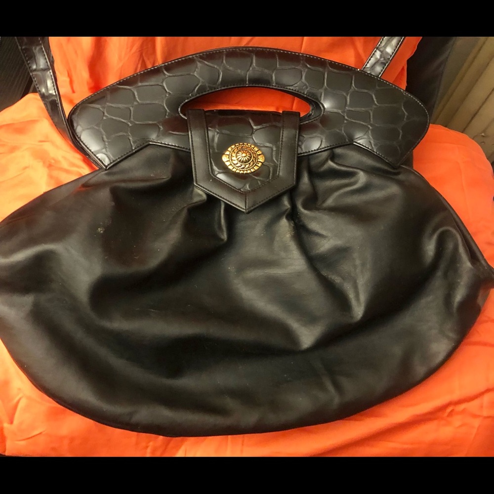 Xlarge vintage Euro Fashion 1980’s black purse